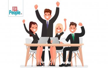 Employee Development Boosts Talent Retention: Courseplay Study